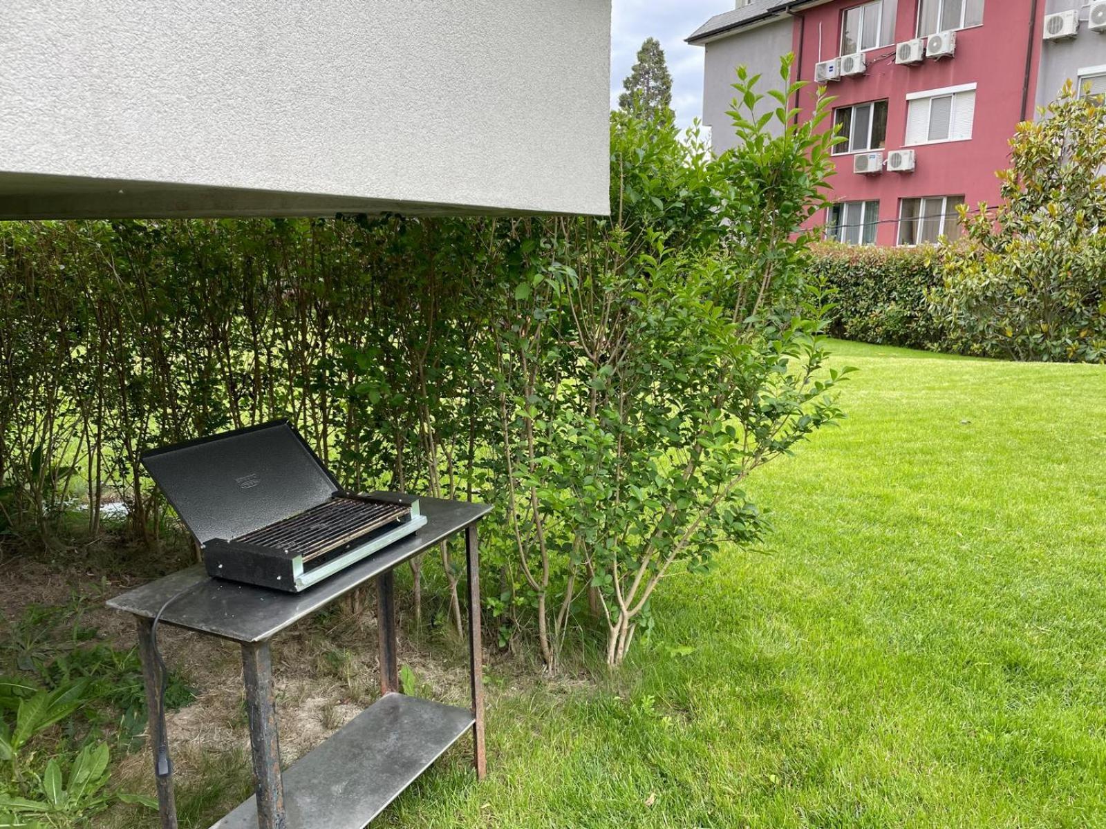 A Charming And Peaceful Summer 400m From The Sea *