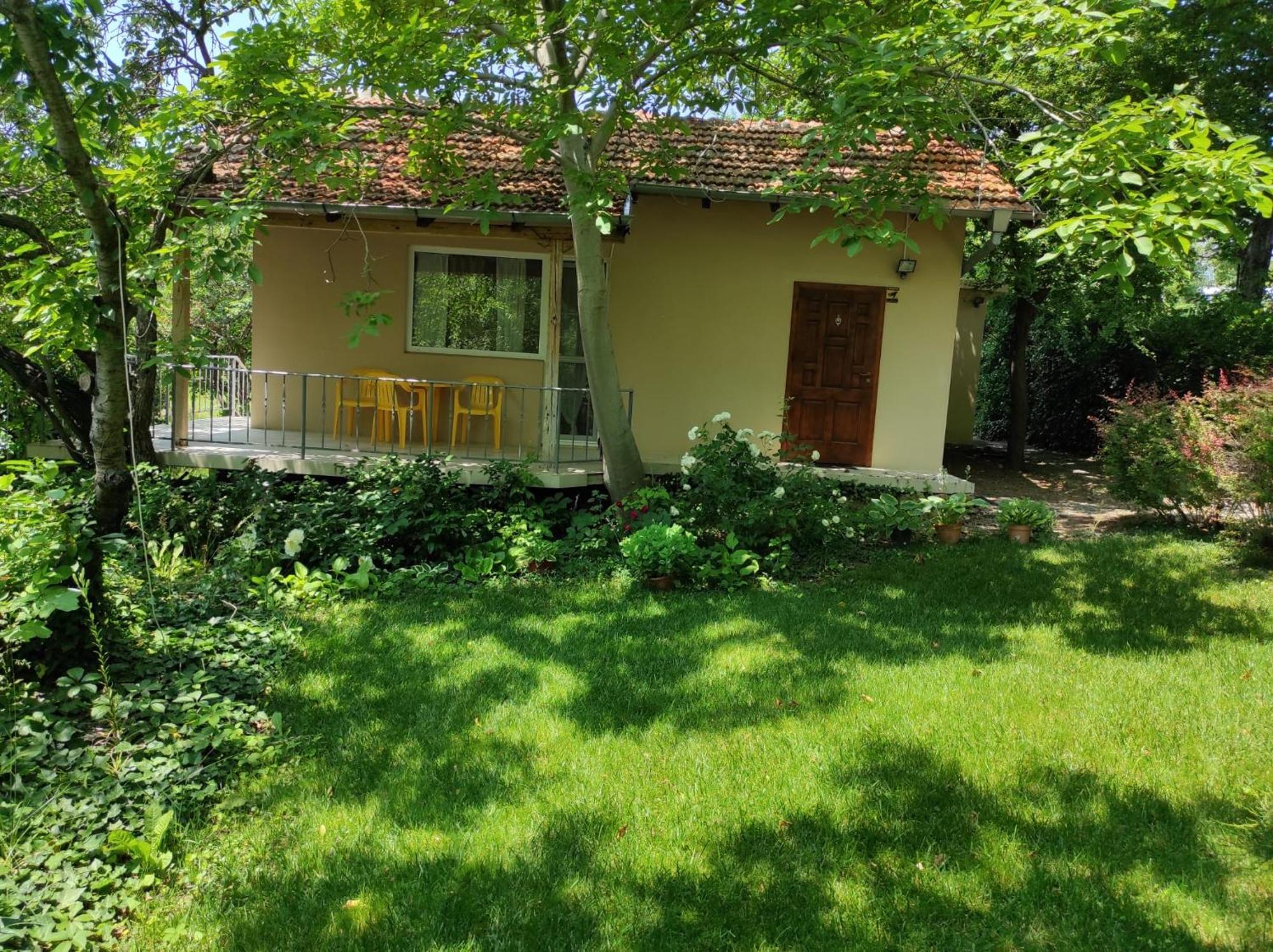 A Charming And Peaceful Summer 400m From The Sea Varna